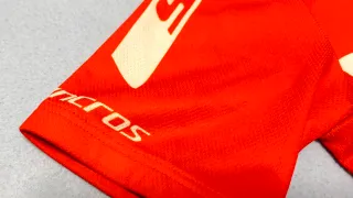 Equipación Campeón Suiza Odlo Scott Sram