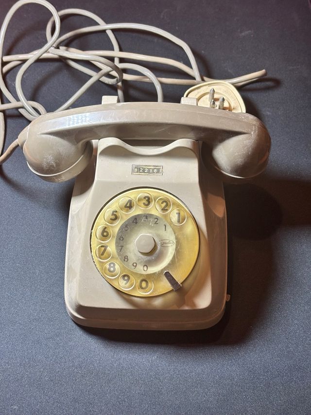 Telefono a rotella vintage beige oro anni ‘70 ‘80