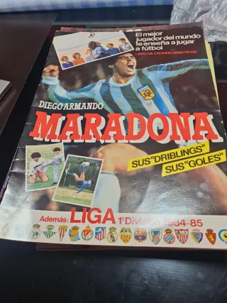 Álbum Maradona Liga 84-85 álbum vacio