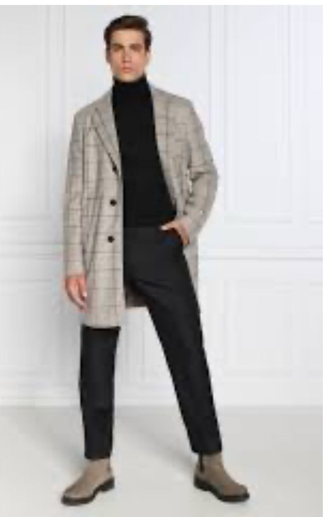 Abrigo Hugo Boss Talla 54 con etiquetas