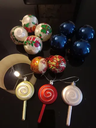 Bolas de Navidad Decoradas y Lisas
