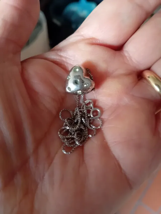 Collana con ciondolo a cuore in argento