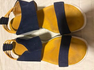 Sandalias Audley Talla 38 Azul y Amarillo