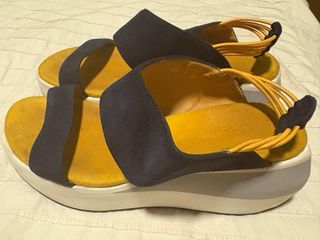 Sandalias Audley Talla 38 Azul y Amarillo