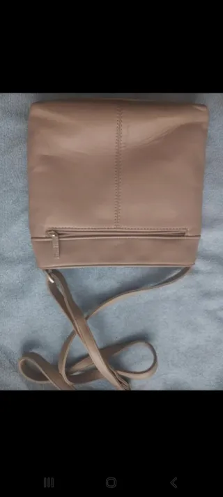 Bolso de piel beige