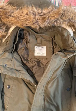 Parka Bershka Verde Militar Hombre