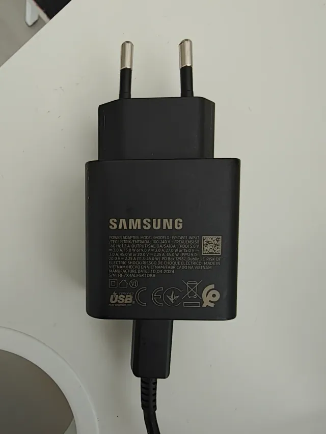 ⚡ Cargador de móvil Samsung original – con cable 