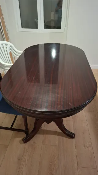 Mesa de comedor de madera extensible