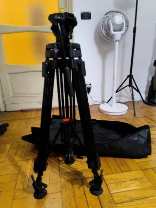 Treppiede professionale per video