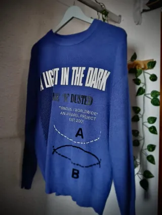 Jersey Bershka Azul A Light in the Dark