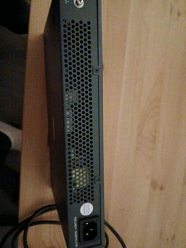 Switch Gigabit TP-Link TL-SG1024D 24 Puertos 
