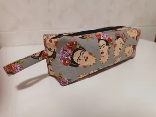 Estuche hecho a mano Frida Kahlo