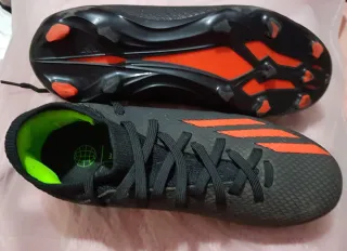 Zapatos de fútbol Adidas Talla 35