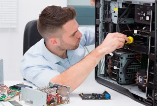 Informatico repara pcs