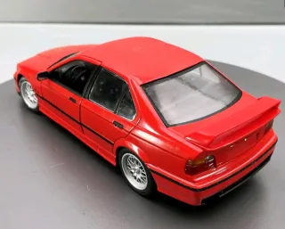BMW SERIES 3 318is BERLINA 1995
