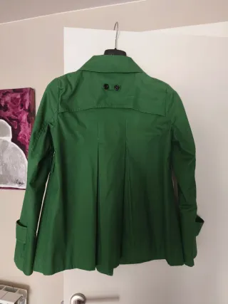 Gabardina verde mujer