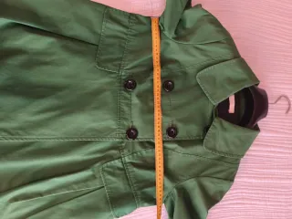 Gabardina verde mujer