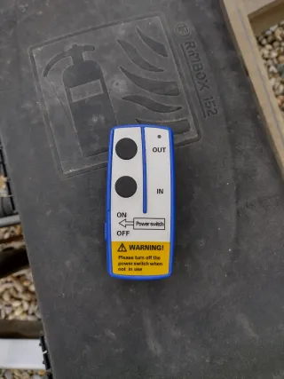 Remolque basculante eléctrico 2000kg