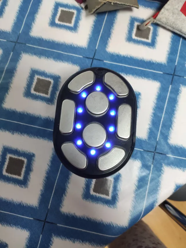 Masajeador Celulitis y Reafirmante Negro/Blanco