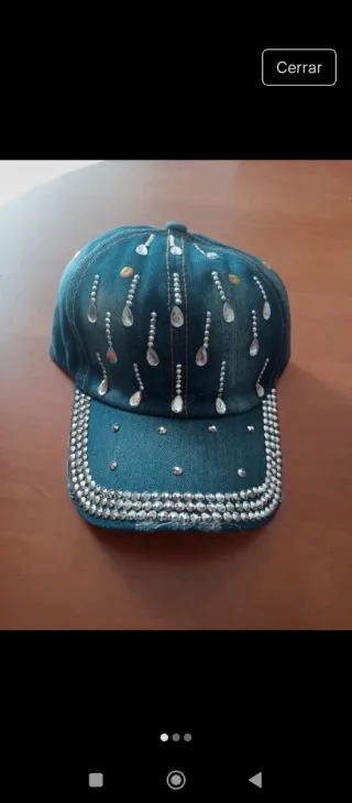 Gorra vaquera con pedrería