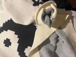 Jersey Bershka Yin Yang Pixelado