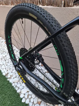 Bicicleta carbono, Cube Reaction GTC 29"