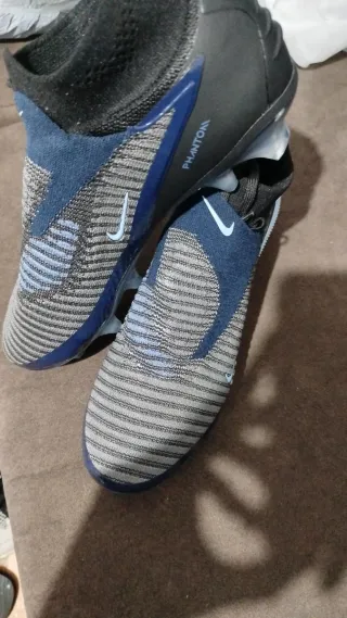 Botas de fútbol Nike Phantom