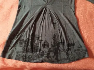 Camiseta ESCORPION Gris.