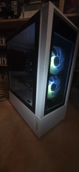 PC Gaming Ryzen 5 Blanco