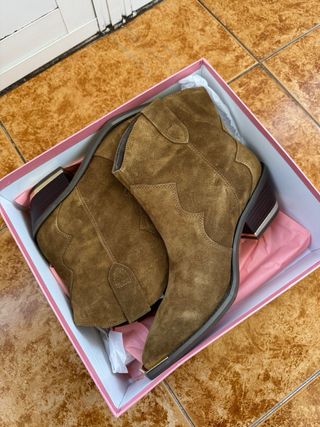 Botines Ante Alma en Pena Talla 40 Nuevos