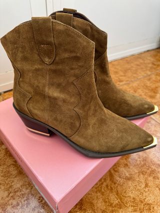 Botines Ante Alma en Pena Talla 40 Nuevos
