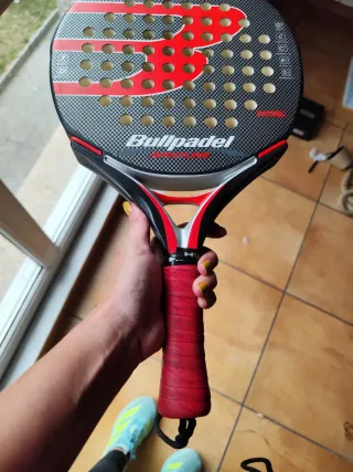 Pala de pádel Bullpadel Avantune