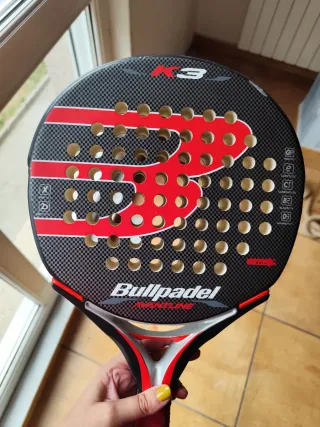 Pala de pádel Bullpadel Avantune