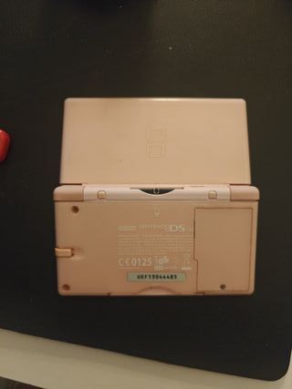 Nintendo DS Lite Rosa + 2 Juegos 