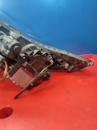 FARO DERECHO XENON CITROEN C4 89902321