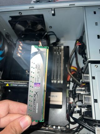 Workstation MOUNTAIN i7 16GB RAM 2.5TB SSD NVIDIA