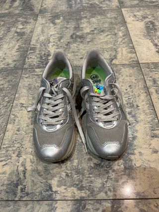 Zapatillas Munich Plateadas Talla 40