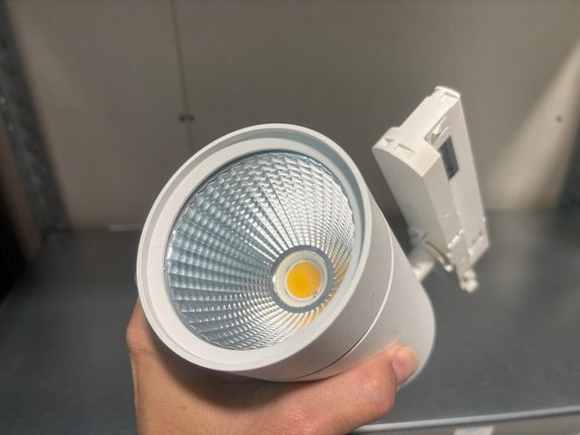 Focos LED para carril