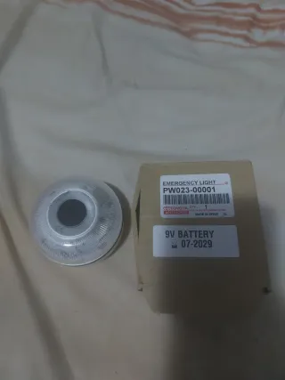 Luz de emergencia Toyota PW023-00001 Omologada