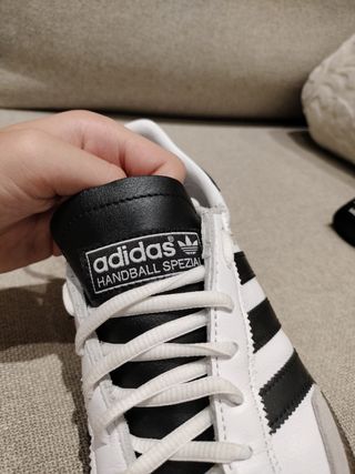 Zapatillas Adidas Spezial Blancas y Negras