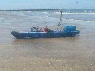 Kayak de pesca a pedales
