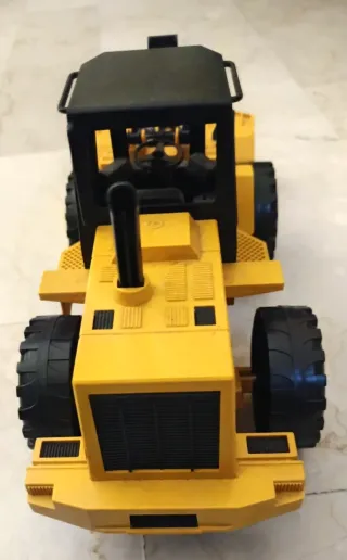 Pala caricatrice Bruder FR 130