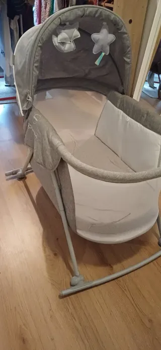 Cuna de viaje Kinderkraft gris