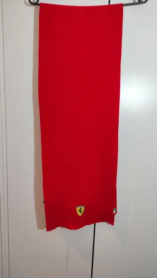 Bufanda Ferrari Roja