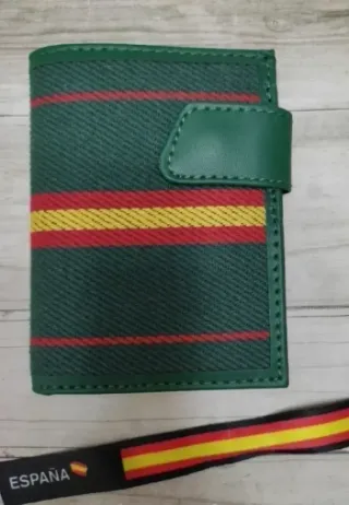 REBAJA. CARTERA CON MONEDERO + REGALO PULSERA 