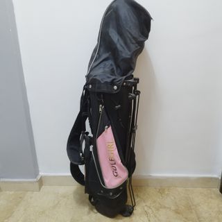 Bolsa y palos de golf infantil