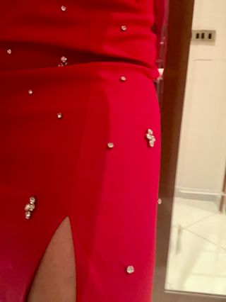 Tubino rosso elegante con strass