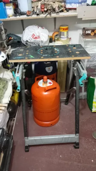 Mesa de trabajo y corte