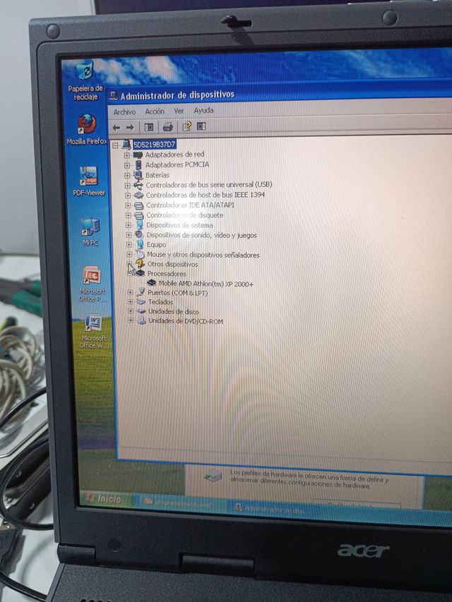 Portátil Acer Aspire 1350 XP Athlon XP 2000+