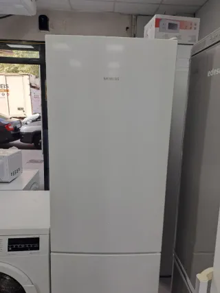 PACK NEVERA SIEMENS Y LAVADORA BOSCH 